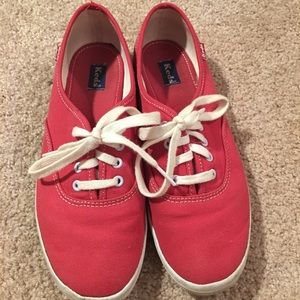 Red keds!